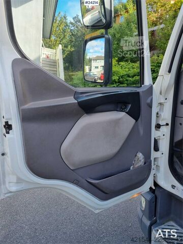 Lagaminas DAF LF 180 FA with side opening and lift