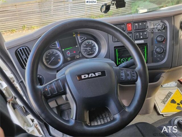 Lagaminas DAF LF 180 FA with side opening and lift