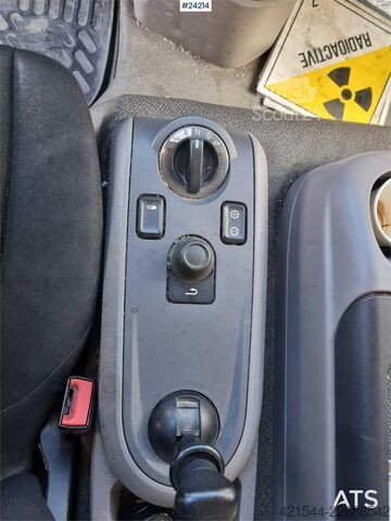 Lagaminas DAF LF 180 FA with side opening and lift