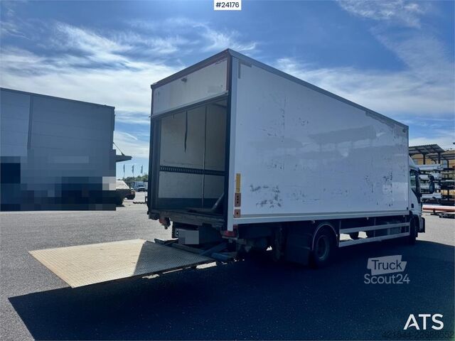 Kufr Iveco Eurocargo 150-280 4x2 Box Truck with Tail Lift and