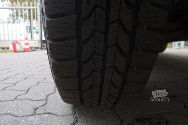 Furgon blaszak VOLKSWAGEN T5 1.Hand / 4Motion / Werkstatt / SHZ / Fn: A11