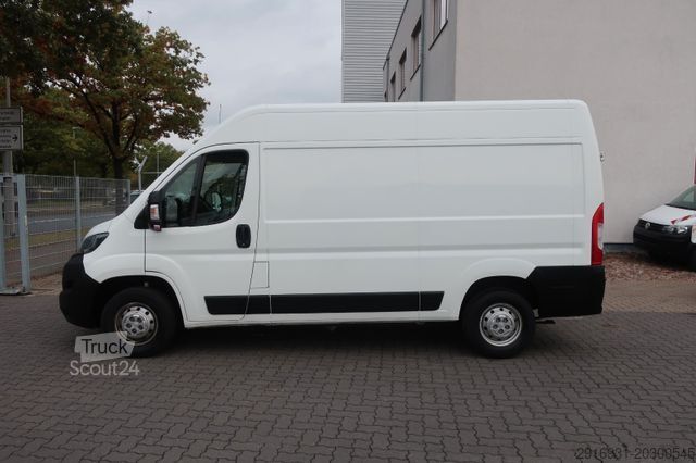 Magas tetős furgon PEUGEOT Boxer Kasten Hochraum 333 L2H2 Pro BlueHDi 140 S