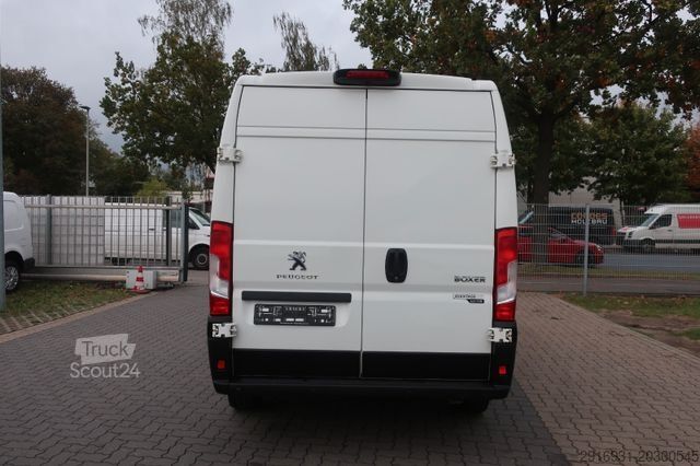 Magas tetős furgon PEUGEOT Boxer Kasten Hochraum 333 L2H2 Pro BlueHDi 140 S