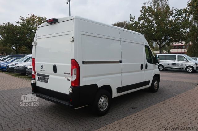 Magas tetős furgon PEUGEOT Boxer Kasten Hochraum 333 L2H2 Pro BlueHDi 140 S