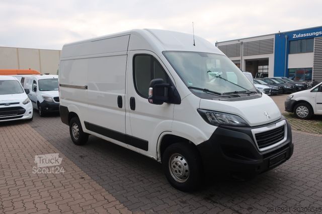 Magas tetős furgon PEUGEOT Boxer Kasten Hochraum 333 L2H2 Pro BlueHDi 140 S