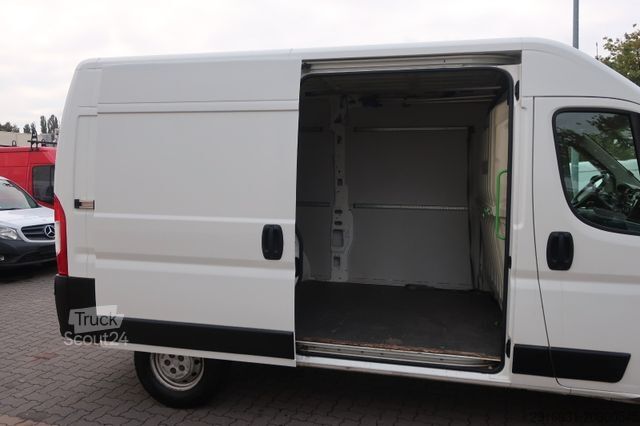 Magas tetős furgon PEUGEOT Boxer Kasten Hochraum 333 L2H2 Pro BlueHDi 140 S