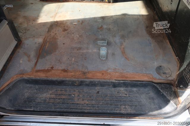 Furgon blaszak VOLKSWAGEN T5 1.Hand / 4Motion / Werkstatt / SHZ / FN: 172
