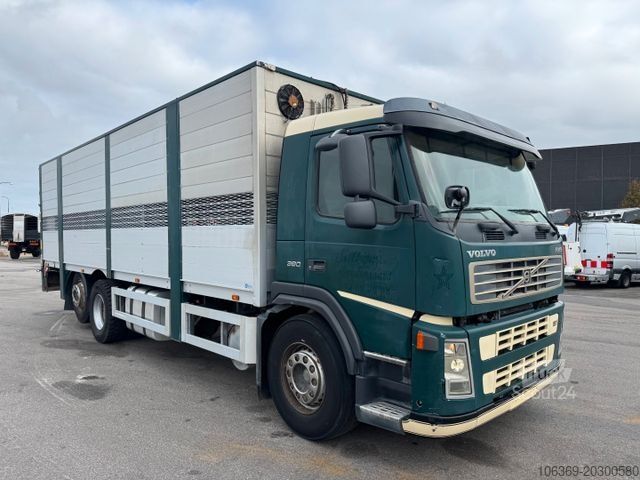 Kreaturvogn VOLVO FM9 380 6x2*4 Tiertransporter / Livestock