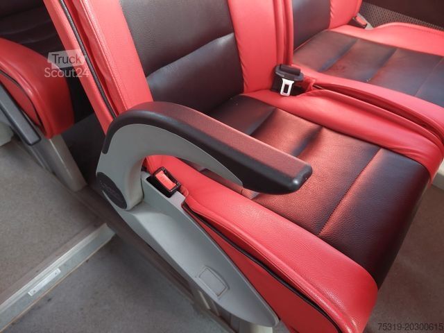 Мікроавтобус MERCEDES-BENZ Sprinter 519 CDI