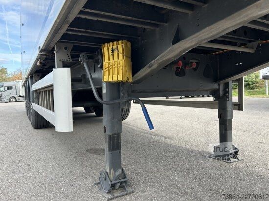 Polpriklopnik s premičnim dnom KNAPEN K600 SCHUBBODEN, SEITENTüREN , 87M³, LIFTACHSE, ALU-FELGEN,