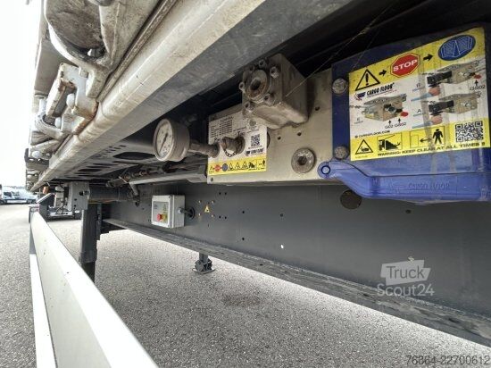 Polpriklopnik s premičnim dnom KNAPEN K600 SCHUBBODEN, SEITENTüREN , 87M³, LIFTACHSE, ALU-FELGEN,