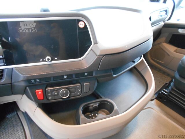Tracteur routier standard DAF XG 480