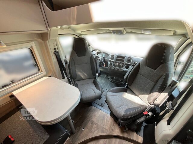 Lakóautó CARADO pro CV 600 Aufstelldach, Diesel-Hz.