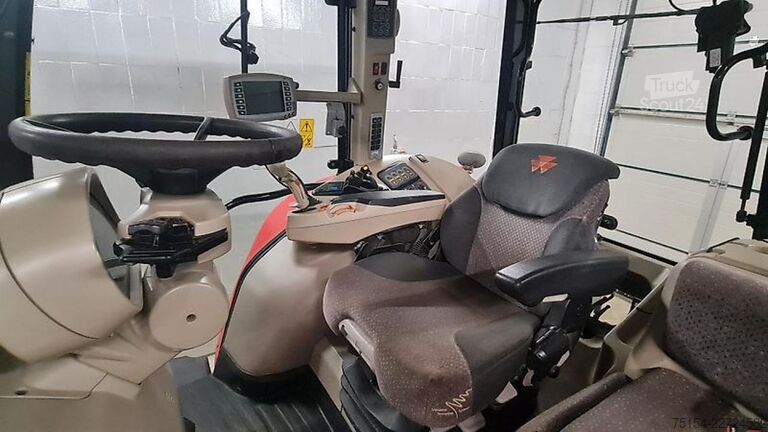 Ciągnik Massey Ferguson 7618
