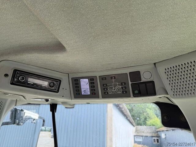 Traktor CLAAS Arion 650