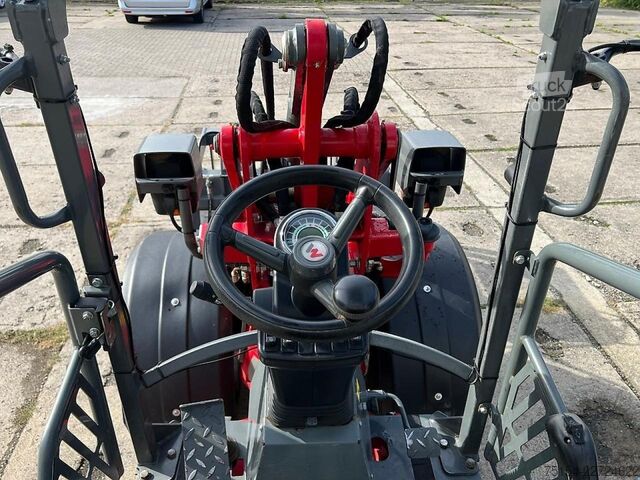 Tracteur de cour Weidemann 1260 EPS-Klappdach / ECS