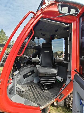 Lesnícke vozidlo Komatsu 931 XC