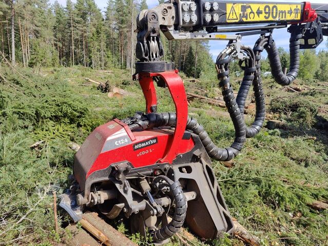 Lesnícke vozidlo Komatsu 931 XC