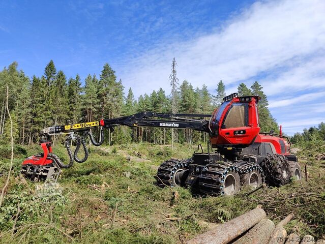 Lesnícke vozidlo Komatsu 931 XC