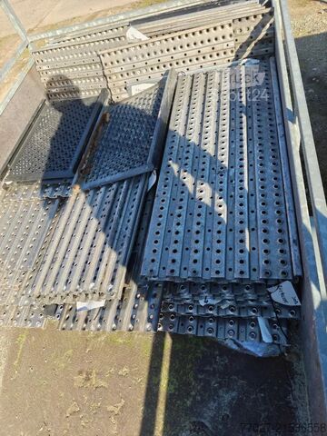 Fahrgestellteil MAN Alu Loopplaat / Loopplank / Afdekplaat chassis