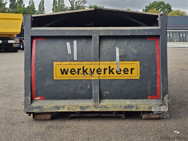 - KONTEINERIS / KABELINIS - KABLIO UŽKĖLIMAS - CONTAINER / KABEL - HAAK OPNAME
