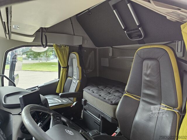 Volvo FH16.750 8x4 / 260T / RETARDER / FULL AIR Volvo FH16.750 8x4 / 260T / RETARDER / FULL AIR