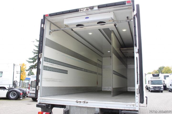 Camion refrigerato Mercedes-Benz Atego 1221 E6 Carrier Multi-Temp Strom Türen+LBW