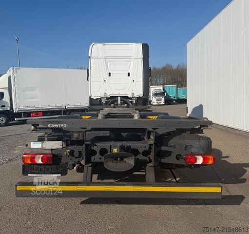 Swap body truck MERCEDES-BENZ 2540 L Actros 6x2 Fahrschule 5-Sitzer Liftachse