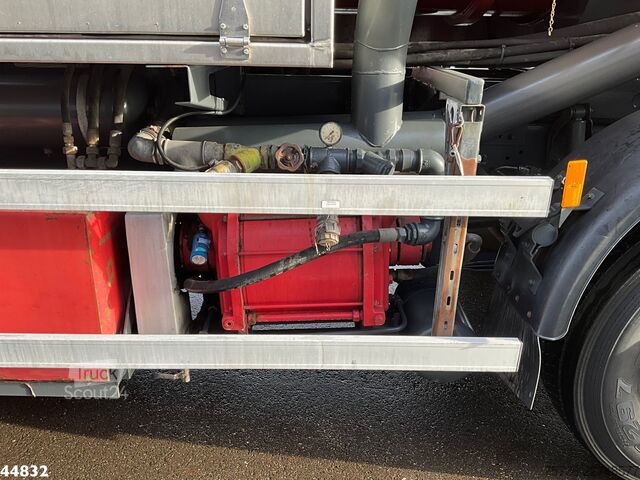 Veicolo di aspirazione Mercedes-Benz Actros 4141 8x4 Kroll Saug/Spul aufbau