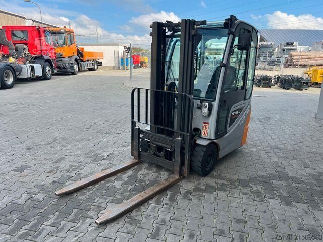 περονοφόρο ανυψωτικό Still RX 20-14 / Triplex: 4,3m / nur 1.187h! / SS