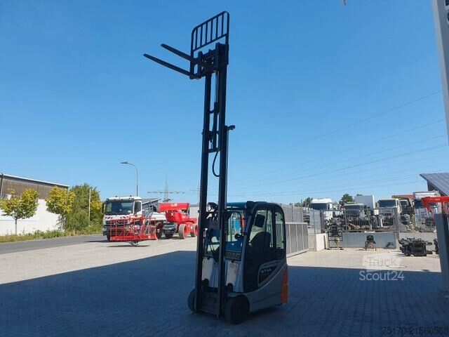 περονοφόρο ανυψωτικό Still RX 20-14 / Triplex: 4,3m / nur 1.704h! / 2022