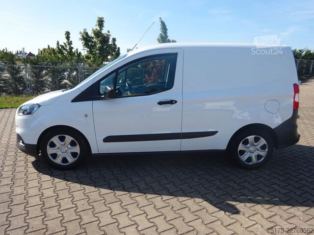 Skåpbil FORD Transit Courier Kasten 75PS Trend Klima PPS