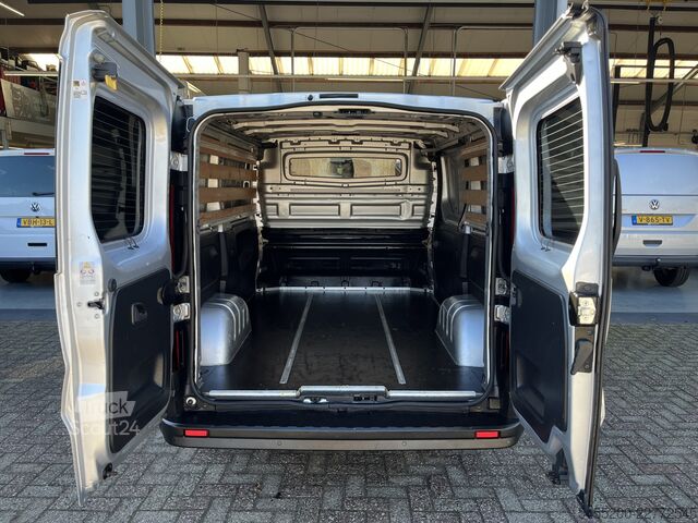 Hochdachkombi Renault Trafic 1.6 dCi T27 L1H1 BTW VRIJ!! Airco Cruise...
