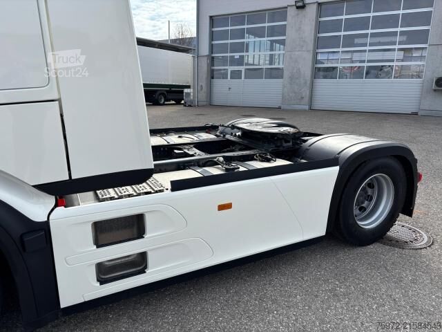 Τυπική μονάδα τράκτορα  Actros 1851 LS