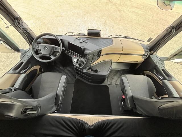 Τυπική μονάδα τράκτορα Actros 1851 LS