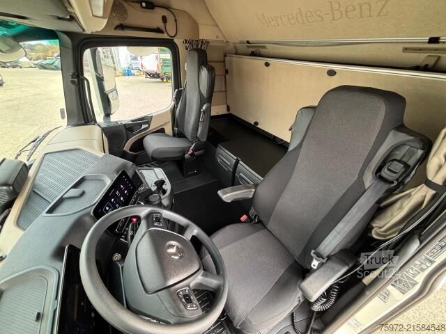 Τυπική μονάδα τράκτορα  Actros 1851 LS