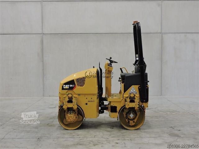 Tek tamburlu silindir CATERPILLAR CB1.7
