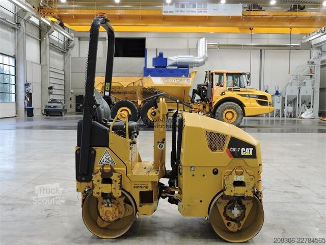 Tek tamburlu silindir CATERPILLAR CB1.7