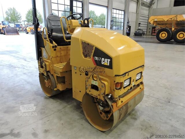 Tek tamburlu silindir CATERPILLAR CB1.7