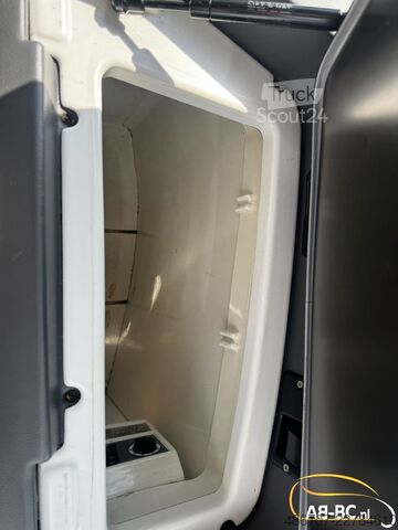 Turistični avtobus MERCEDES-BENZ Tourismo, 64 Seats