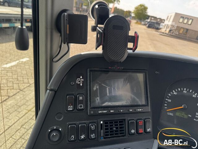 Turistični avtobus MERCEDES-BENZ Tourismo, 64 Seats