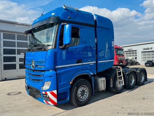 Heavy-duty truck MERCEDES-BENZ Actros 4151 SLT 8x4 155 t. ZGG