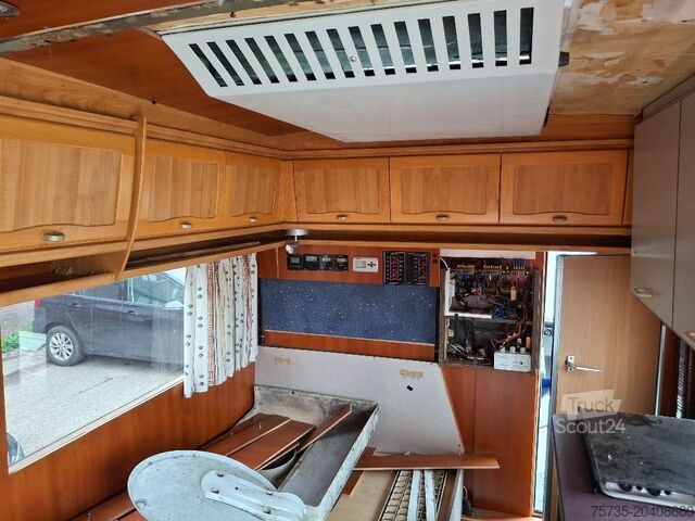 MERCEDES-BENZ LP 813 MERCEDES-BENZ LP 813