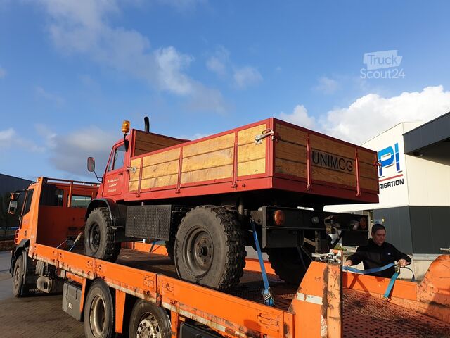 Fourgon pick-up Mercedes-Benz Unimog 400