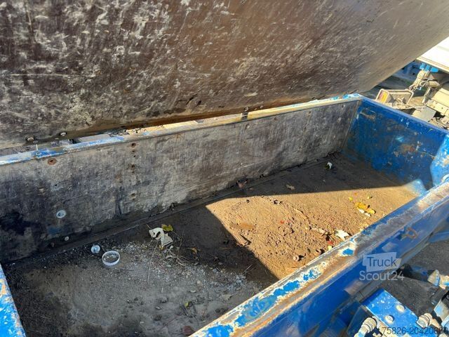 Низькорамний причіп BLOMENRÖHR 552/6500 Tieflader 6,5t