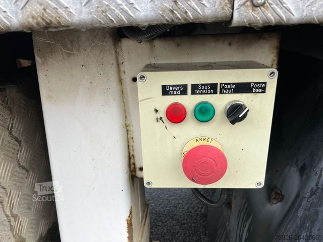 Tovorno vozilo z delovno ploščadjo MAN TGL 12.250 Hubarbeitsbühne 17m Comilev 170 TPC