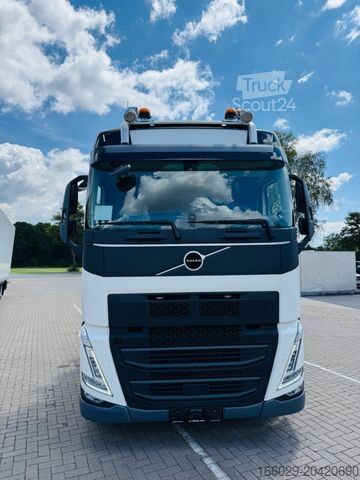 Flatbed truck VOLVO FH540 6x2 Containerpritsche mit F545RA.2.26