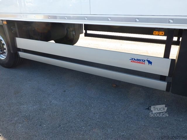 Koeloplegger SCHMITZ CARGOBULL SKO 24/L FP 45 Multitemp/Doppelst./LBW 3to./Lift
