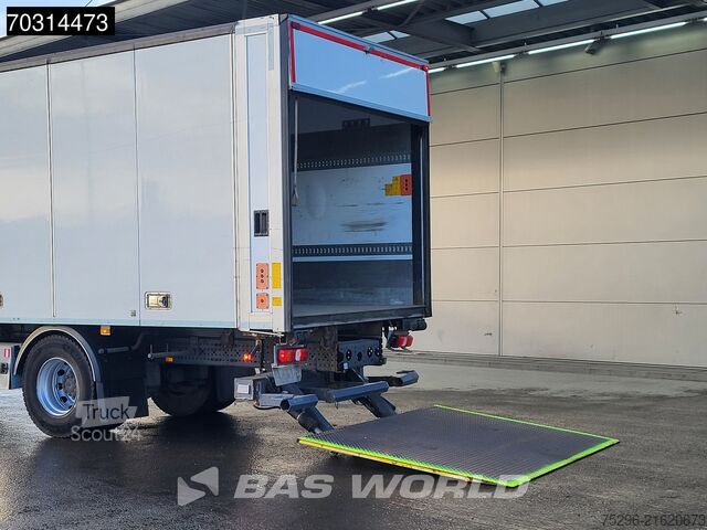 Box body Mercedes Antos 1827 4X2 19.5tonner 2000kg Ladebordwand A...