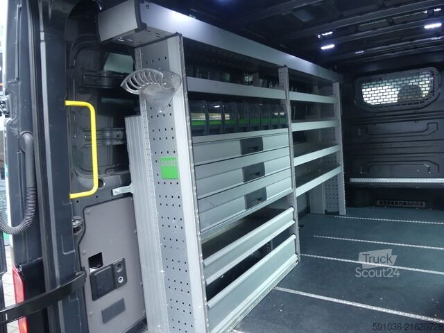 Varebil Volkswagen Crafter Kasten 2.0 TDI Autom. 4Mot BOTT/LED/STDHZ